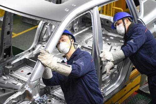 重慶 長安汽車復產(chǎn) 新車下線